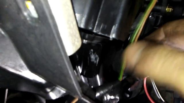 2004 Pontiac Grand Prix heater core replacement. Part 1 смотреть онлайн