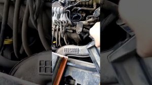 2019 Рено Дастер замена воздушного фильтра на 110 тыс. Км