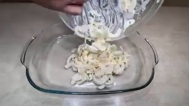 ТАК ВЫ ЕЩЕ НЕ ПРОБОВАЛИ. Рецепт запеченной СКУМБРИИ на луковой подушке в духовке. смотреть онлайн