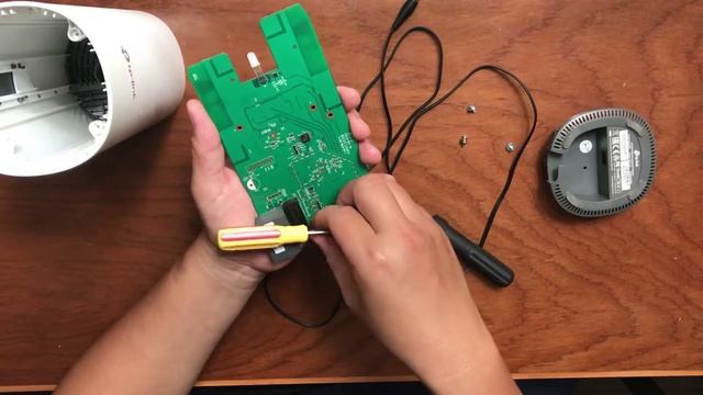 TP Link Deco E4 Review: What's Inside? смотреть онлайн