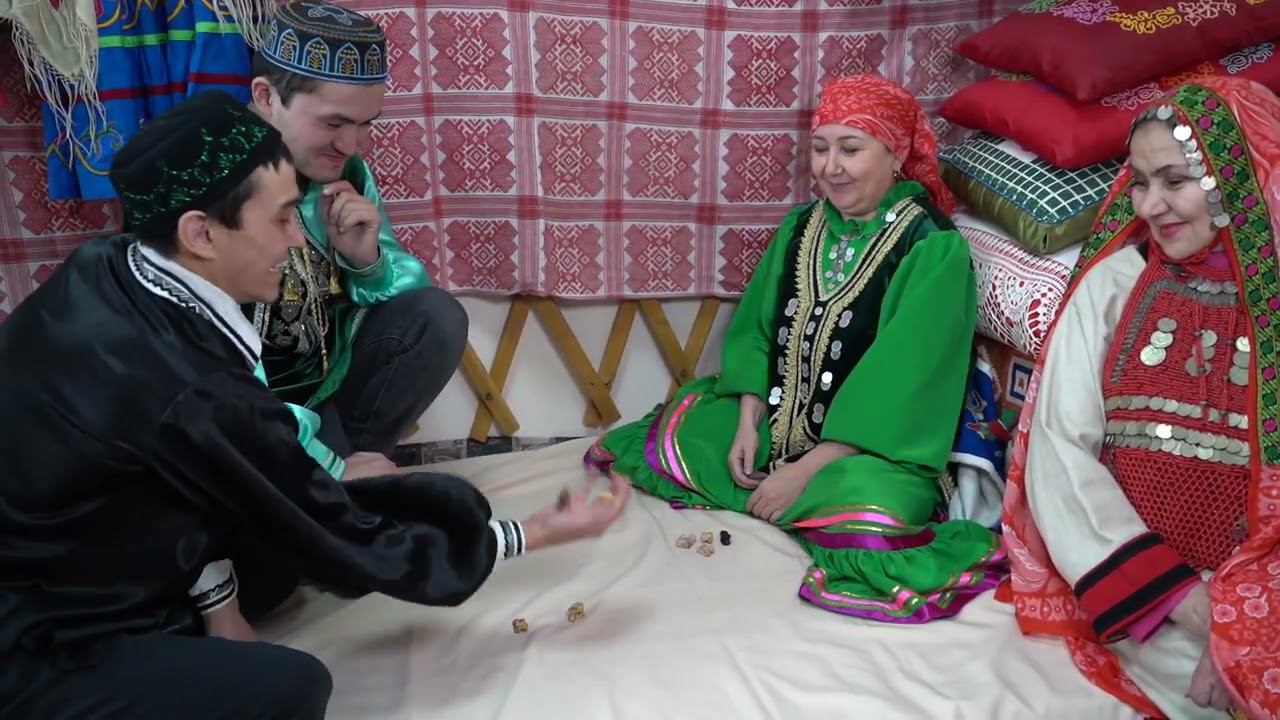 Башкирская народная игра “Пять ашыков” (баш. “Биш ашыҡ”) в Белорецком районе. Информант: Зиля Лира смотреть онлайн