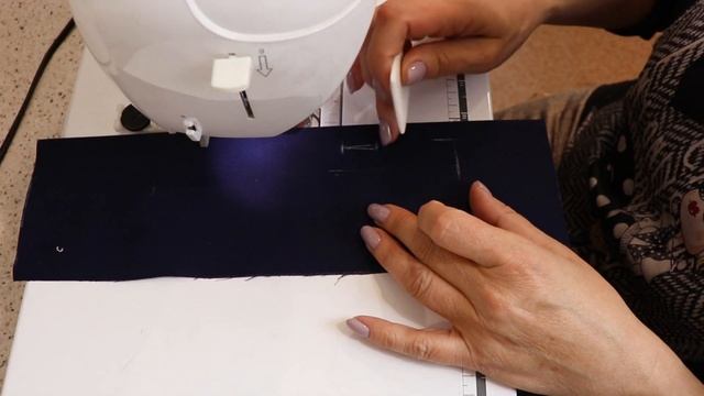 Как сделать аккуратные петли на машинке смотреть онлайн