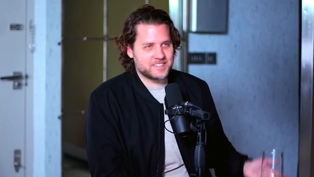 The Subtle Art Of Not Giving A F*ck: Mark Manson | E111 смотреть онлайн