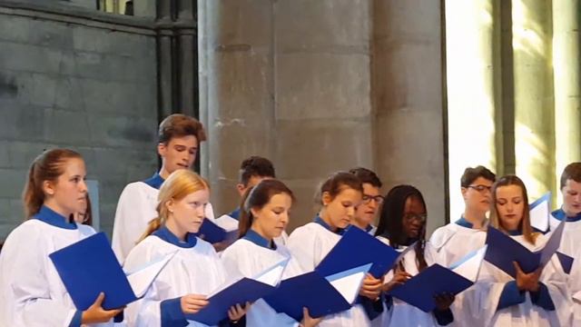 Antwerps kathedraalkoor concert te Reims смотреть онлайн