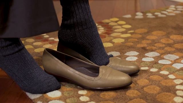 FootMatters Professional Shoe Stretch Spray смотреть онлайн