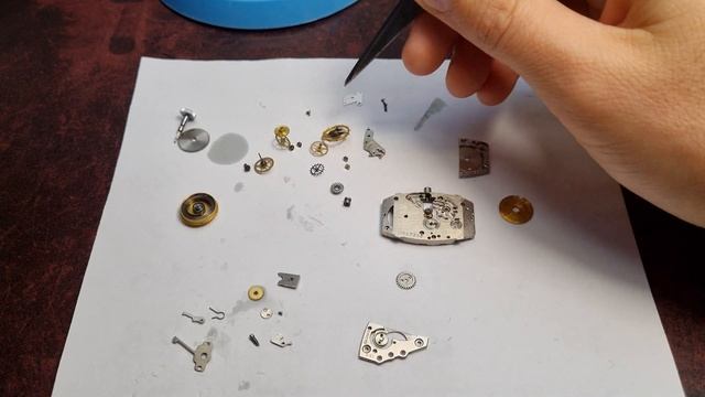 Разобрал часы,а с них капает масло. смотреть онлайн