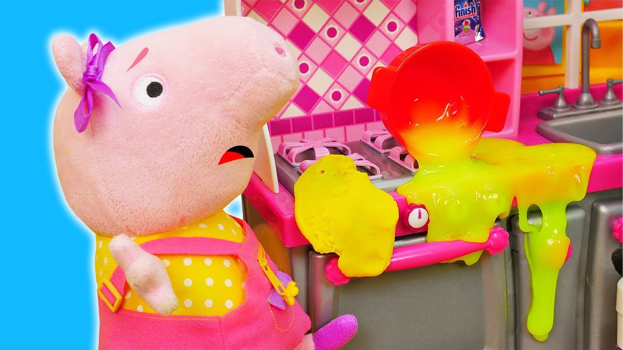 Игрушки Свинка Пеппа в видео для детей. Папа готовит макароны с сыром. Свинка Пеппа на русском смотреть онлайн