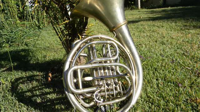 Hino49-H5-somente trompas смотреть онлайн