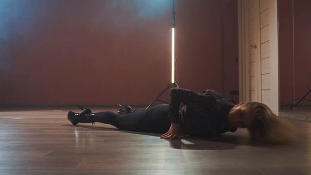 Halsey - I Walk the Line - choreo strip frame up dance смотреть онлайн