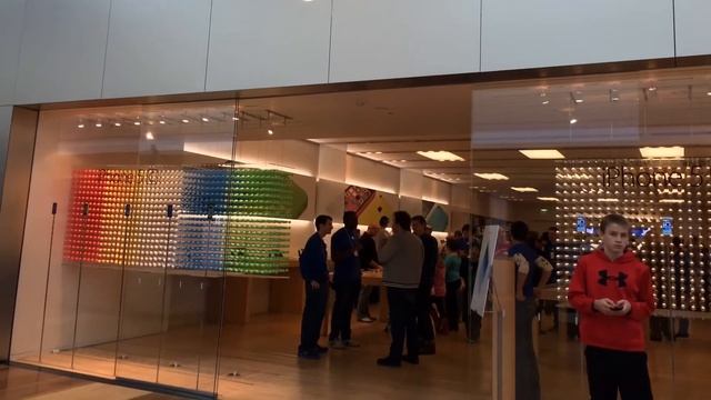 iPad Air Release Day Mania - St. Louis (November 2013) смотреть онлайн