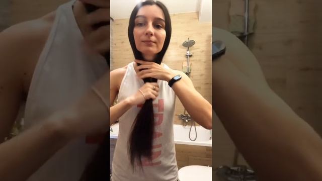 Как подстричь секущиеся кончики волос ровно, самому в домашних условиях. ЛЕГКО И БЫСТРО! смотреть онлайн