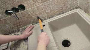 Отверстие под смеситель в мойке из камня