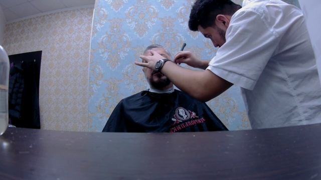 БОРОДА ВПЕРВЫЕ. БАРБЕР В СТУДИИ "ЦИРЮЛЬНИКЪ".ХИМКИ. смотреть онлайн