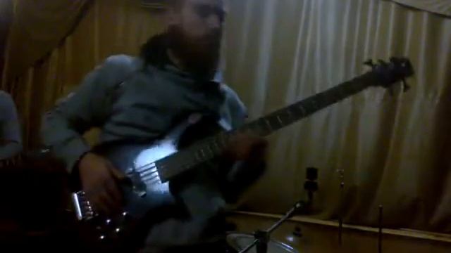 Не устоять перед мощью Баса смотреть онлайн