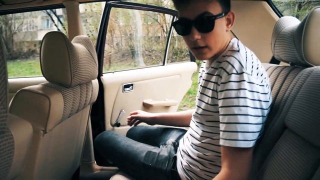 Школо обзор №2 Mercedes-Benz w123 1980 смотреть онлайн