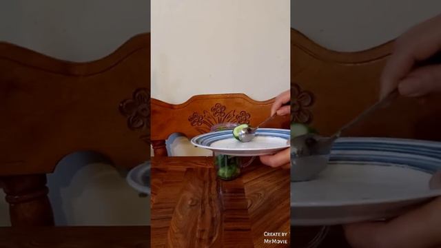 weight-loss & detox smoothie - Almond milk with Avocado kiwi cucumber celery smoothie смотреть онлайн