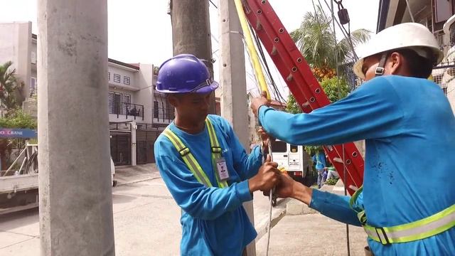 Telecom Pole Guying Installation - Sidewalk Guy смотреть онлайн