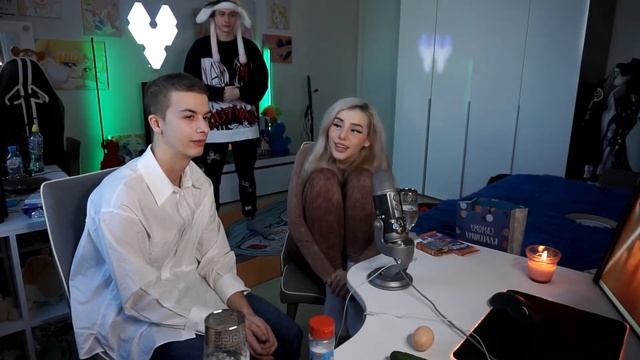 ИВАН ЗОЛО | ПОЧЕМУ НУЖНО УЧИТЬ АНГЛИЙСКИЙ (Иван Золо и Света Соллар) смотреть онлайн