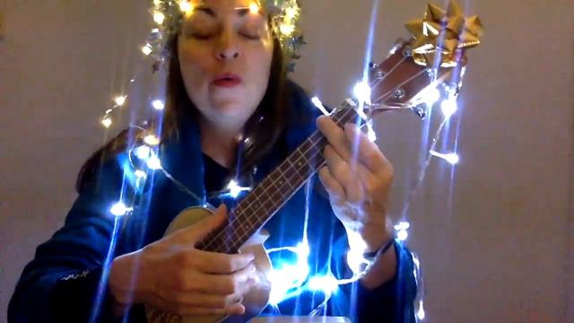 THE CHRISTMAS SONG Nat King Cole Ukulele Cover - Chords Available смотреть онлайн