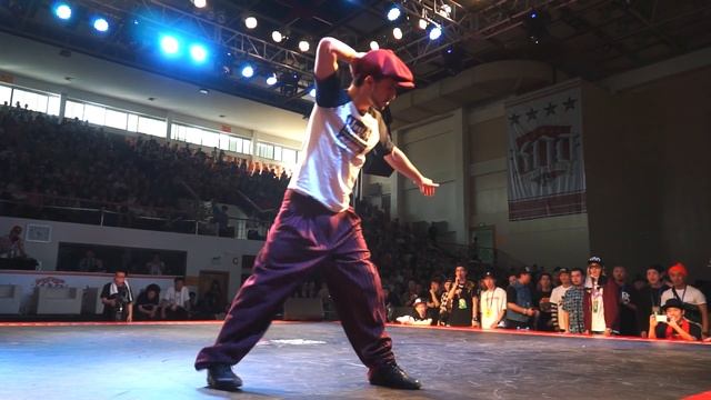 P Lock (France) Locking裁判表演 KOD9 20130519 смотреть онлайн