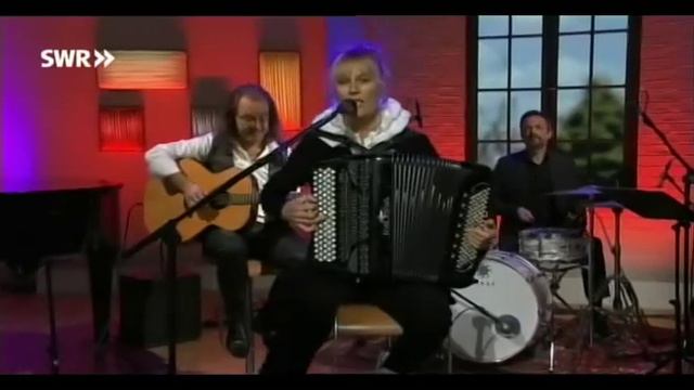 Christine Schmid, Domino смотреть онлайн
