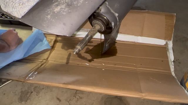 VOLVO PENTA SX-A Drive Unit Oil Change смотреть онлайн