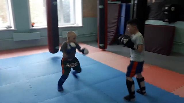 спарринг Киселев Давид и Арсений. Первоуральск