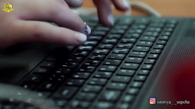 Нужна квартира? Добро пожаловать в КВАРТИРНОЕ БЮРО "DE LUXE"! смотреть онлайн