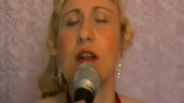 Дуэт Виктория исполняет песню "Рябиновые бусы". смотреть онлайн