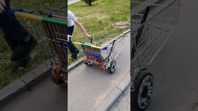 Эра электрокаров. Пацаны построили из гироскутера и тележки транспортное средство на 1 пассажира.