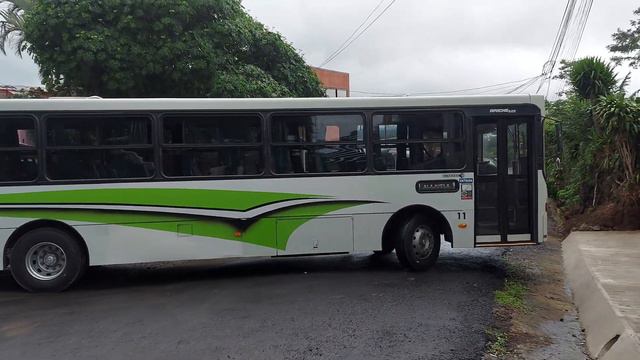 Caio Apache S22 Mercedes Benz OF-1721. смотреть онлайн