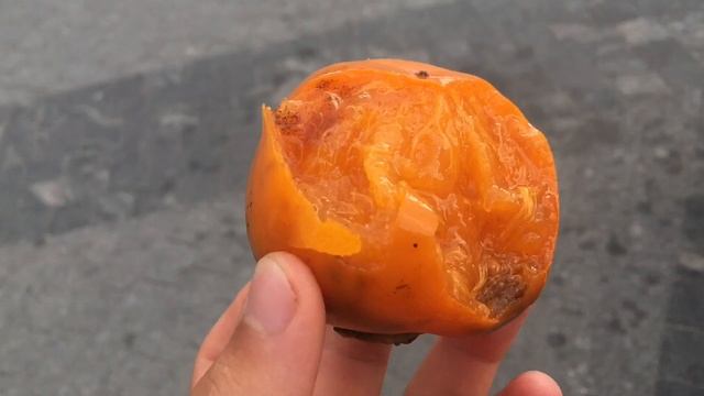 САМЫЙ ДОРОГОЙ АНАНАС В НАШЕЙ ЖИЗНИ! смотреть онлайн