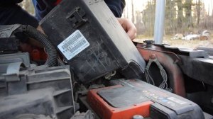 Установка лампы ближнего света Dodge Caliber (не снимая бампер)