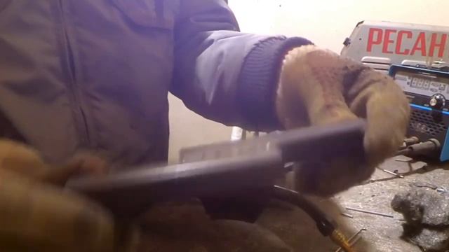 Сварка профильной трубы полуавтоматом без газа, сварка кузова, обзор HANTEL MIG 190 DS смотреть онлайн