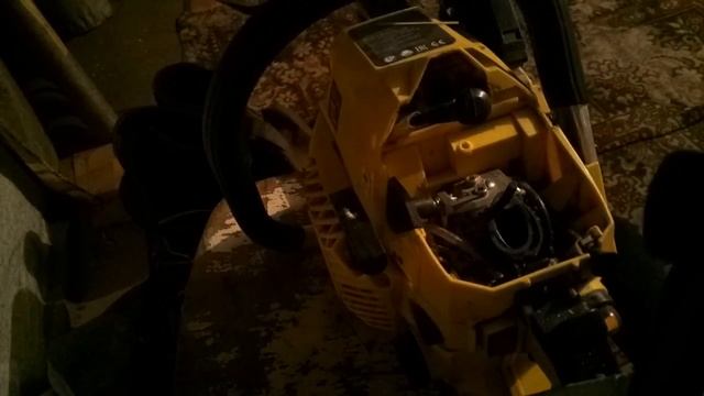 Бензопила из леруа мерлен .что если я залил свечу зажигания？ решение проблемы！ смотреть онлайн