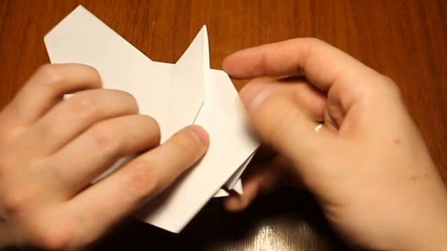 Как сделать акулу из бумаги. Оригами рыбка. смотреть онлайн