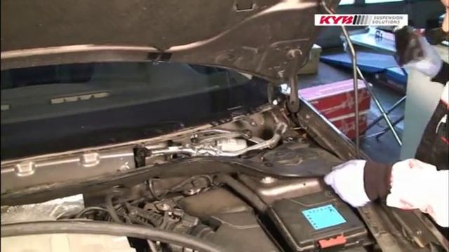 KYB Renault Laguna 3 Front Shock Absorbers смотреть онлайн