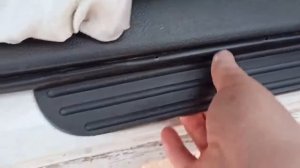 ржавчина под накладками порогов TOYOTA RAV4