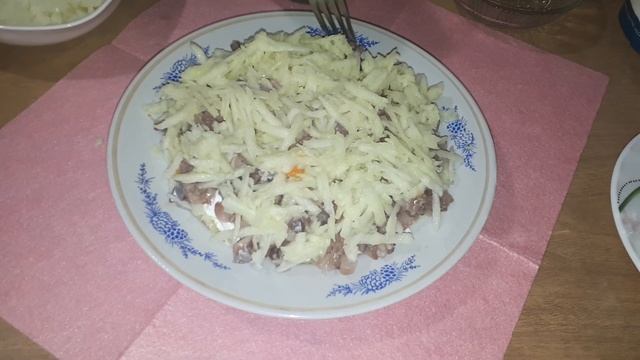 СЕЛЁДКА под ШУБОЙ с ЯБЛОКОМ. Без ЯИЦ ! Попробуйте приготовить и ВАМ ПОНРАВИТСЯ. смотреть онлайн