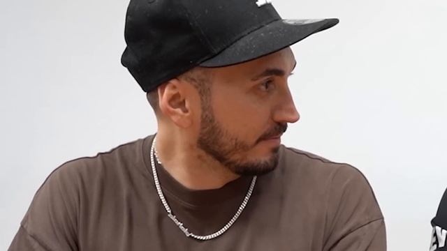 YOUTUBER AN EMOJIS ERRATEN MIT TRYMACS смотреть онлайн