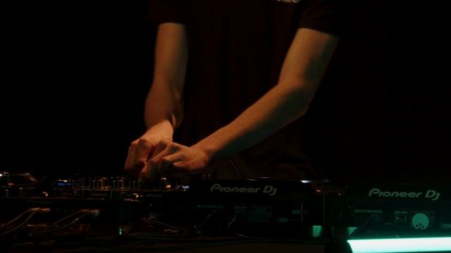Mark Pihlar - "In The Studio" - FULL SET смотреть онлайн