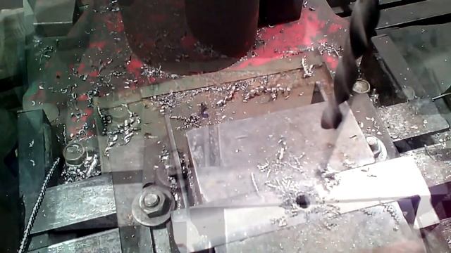 Самодельное приспособление на токарный станок как поймать сотку на любом станке смотреть онлайн