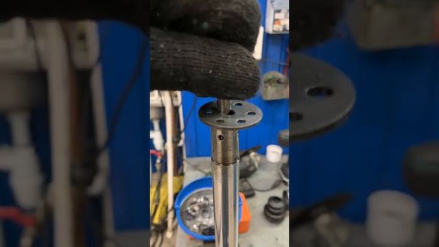 Насос (плунжер) амортизатора Nivomat