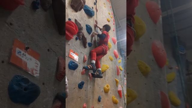 Red Climber смотреть онлайн
