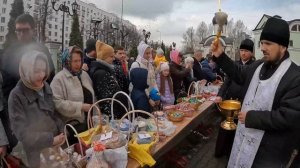 Страстная седмица. Великий пост. Великая Суббота. Освящение Куличей. Освящение пасок и куличей.