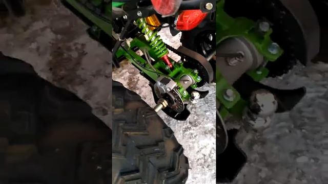 Видеообзор квадроцикла 200 кубов, автомат смотреть онлайн