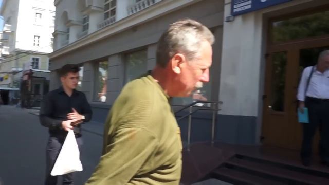 Шамарину предложили съесть мертвую собаку на пикете в Воронеже смотреть онлайн