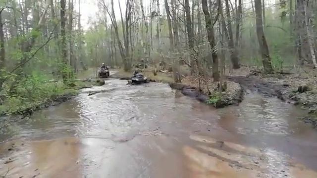 Проходим сквозь воду на квадроцикле. Квадро Енино смотреть онлайн