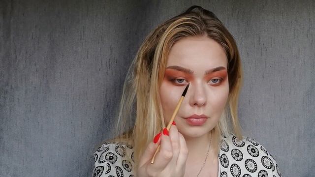 Warm smokey eye look смотреть онлайн