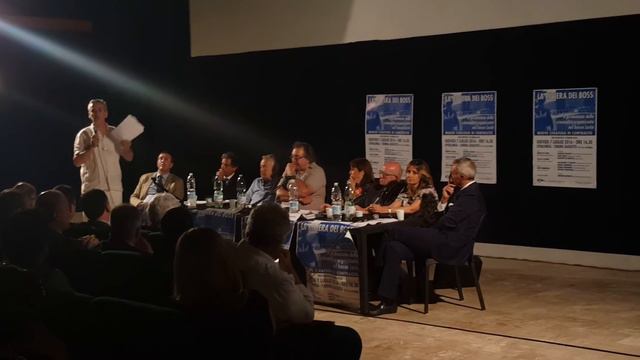 Camorra nel sudpontino, le denunce di Enzo Trani e l'approvazione della gente смотреть онлайн
